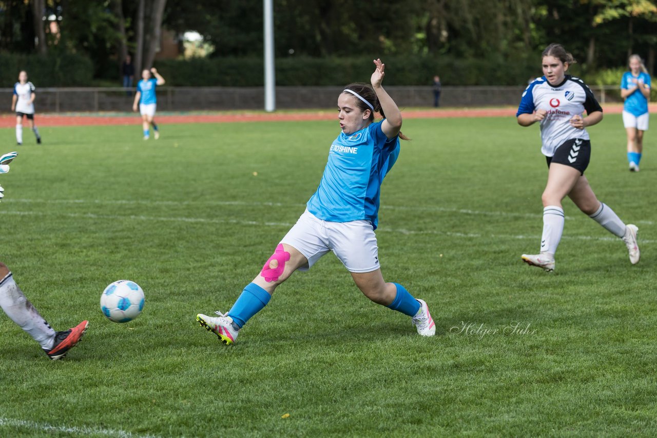 Bild 186 - wBJ VfL Pinneberg - Germania Schnelsen : Ergebnis: 15:1